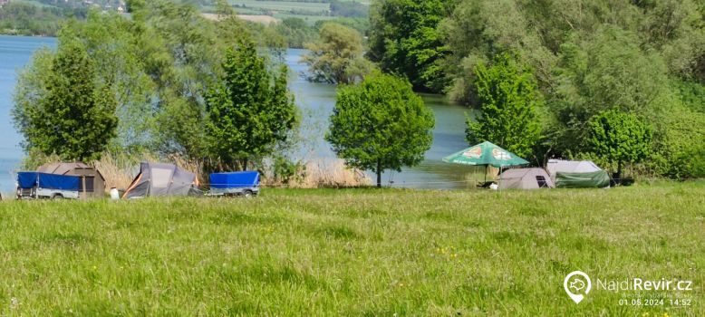 Zákaz stanování 200m 23 stanů